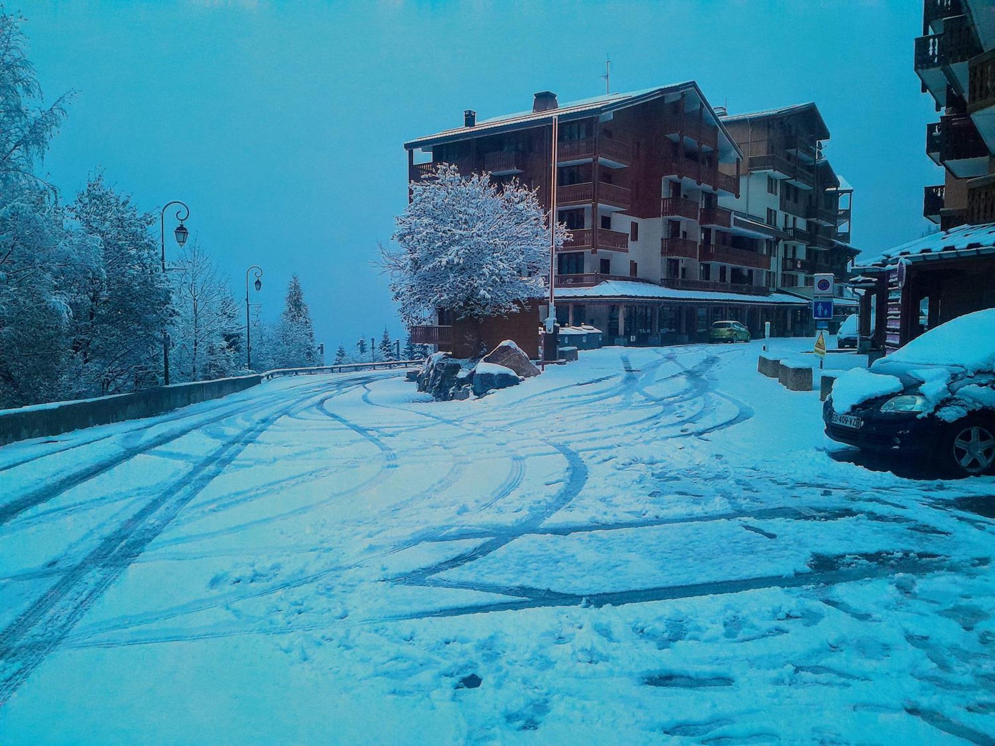 Magnifique Studio Au Pied Du Telecabine D'Arrondaz Et Des Pistes De Ski โมดาน ภายนอก รูปภาพ